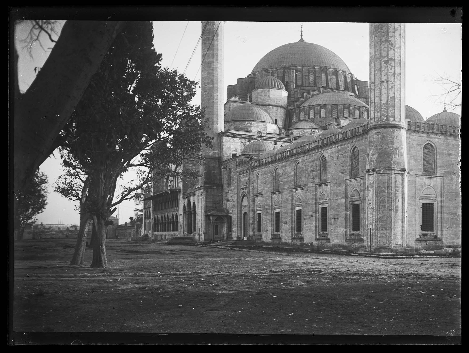 Façade nord de l'enceinte de la mosquée